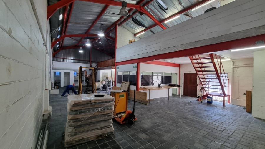 To Let Commercial Property for Rent in Woodstock Western Cape